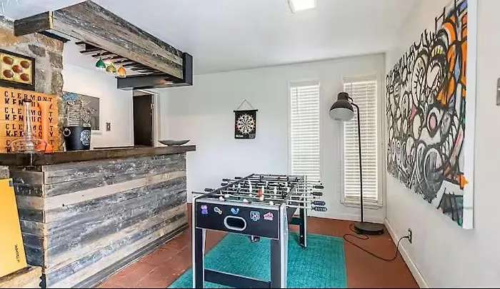Retreat W Pool, Firepit, Sleeps 8